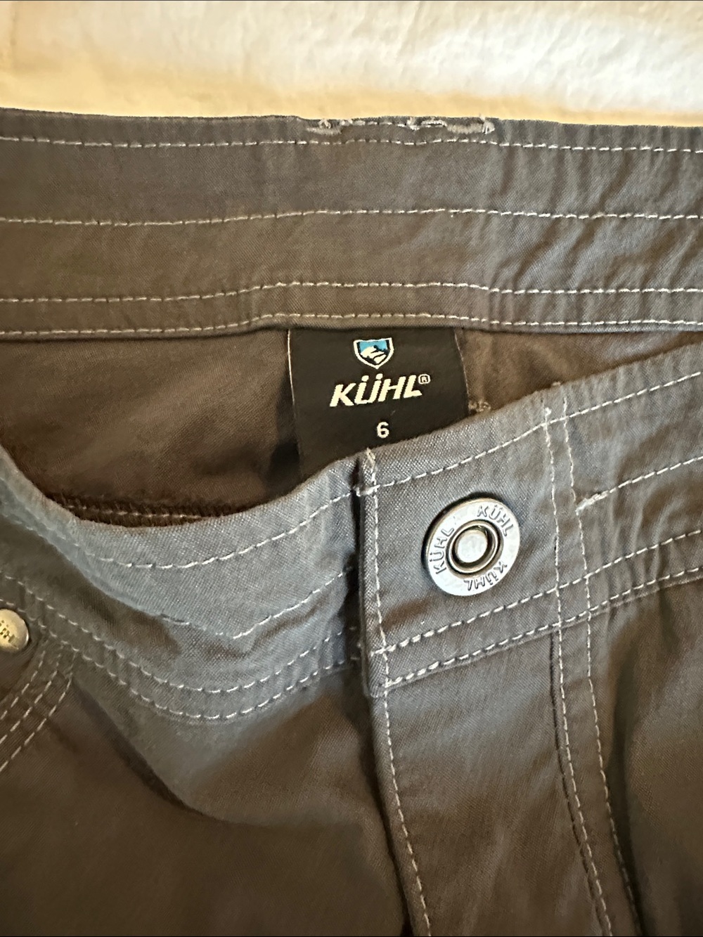 KÜHL Quality Women's Shorts in Charcoal Gray - Picture 2 of 5